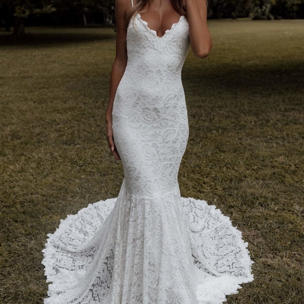 Grace Loves Lace Clo Wedding Dress